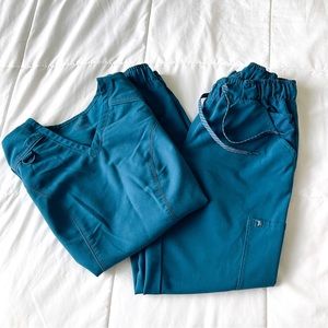 Jaanuu Women’s Scrub Top and Jogger Set (CARIBBEAN BLUE)